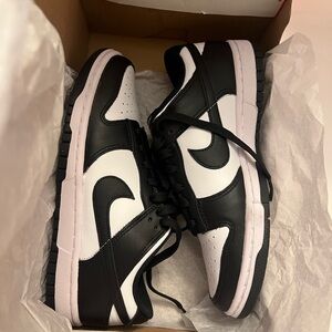 Women’s Nike Dunk Low Panda 8.5M Black and White
